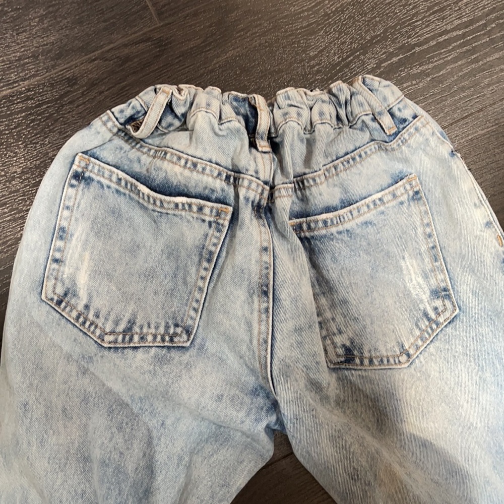 Girls Forever 21 Jeans with sequins - Picture 5 of 6